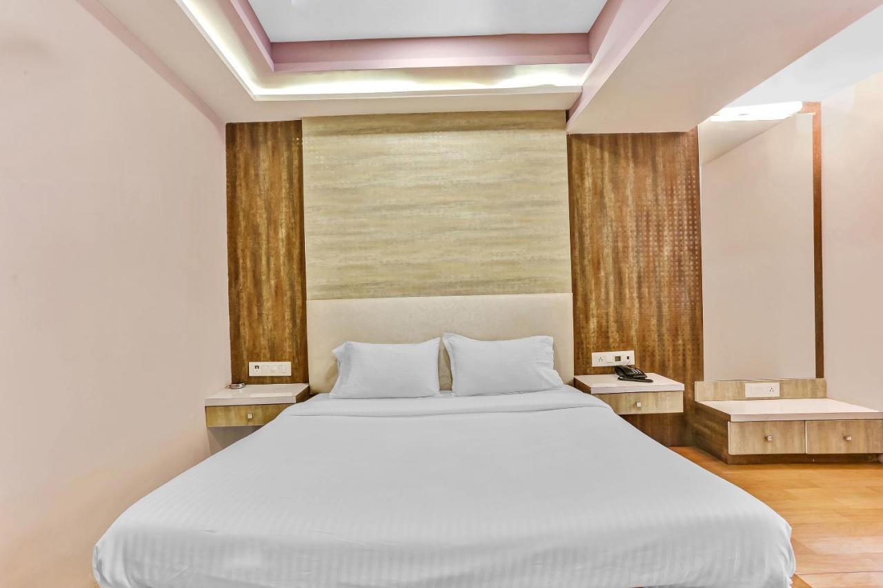 Oyo Flagship 83396 Hotel Vinyasa Residency Mumbai Luaran gambar